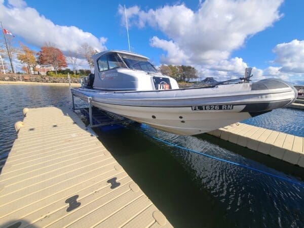 Aegis 7 Pontoon boat Lift - Image 5